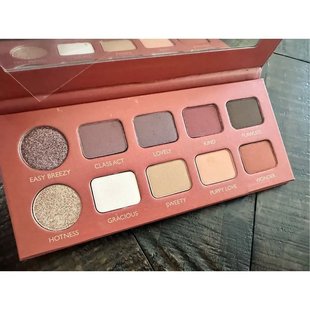 Cosmyfy Pressed Pigment and Eyeshadow Palette Vegan Made in Italy